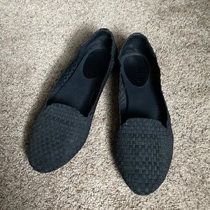 Tahari Black Flat Slip-on Loafers - elastic & stretchy - Women’s 7.5